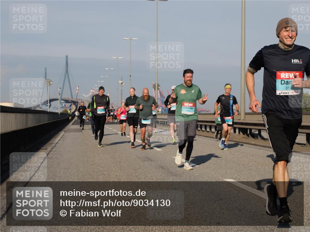 03.10.2025 - Köhlbrandbrückenlauf Fabian Wolf http://msf.ph/oto/9034130 03.10.2025 09:48:18 Position 3 1105, 313 meine-sportfotos.de