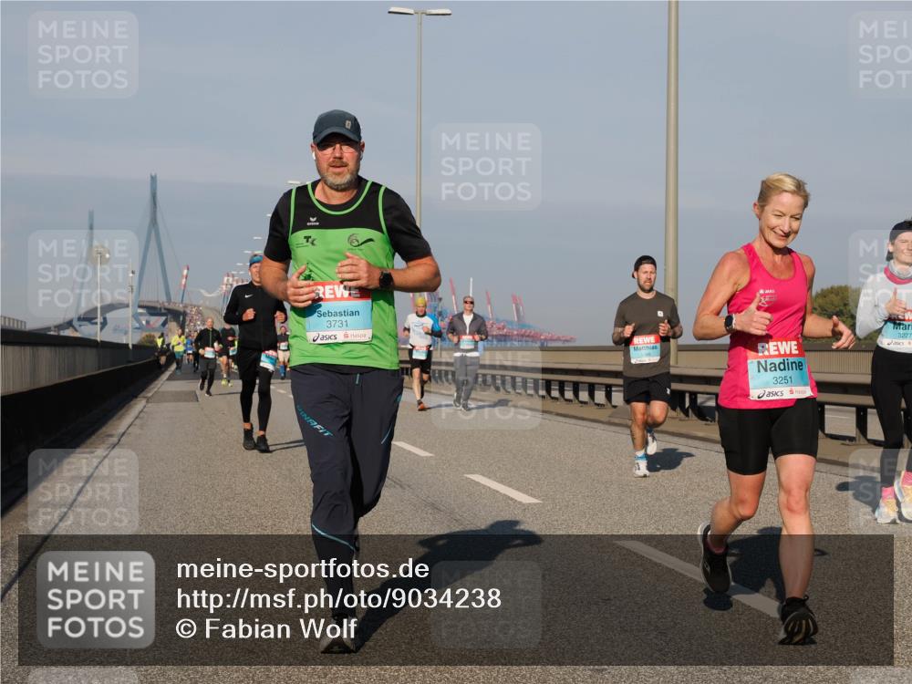 03.10.2025 - Köhlbrandbrückenlauf Fabian Wolf http://msf.ph/oto/9034238 03.10.2025 09:48:25 Position 3 3731, 3251, 3227 meine-sportfotos.de