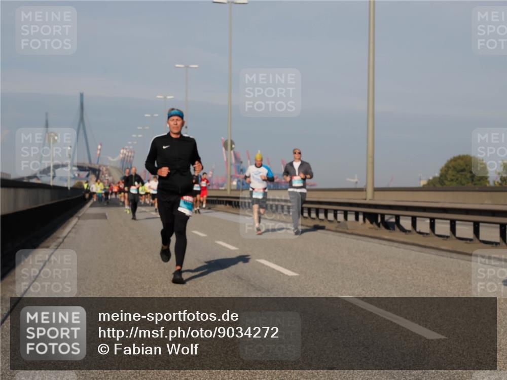 03.10.2025 - Köhlbrandbrückenlauf Fabian Wolf http://msf.ph/oto/9034272 03.10.2025 09:48:28 Position 3  meine-sportfotos.de