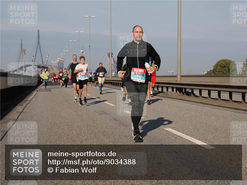 03.10.2025 - Köhlbrandbrückenlauf Fabian Wolf http://msf.ph/oto/9034388 03.10.2025 09:48:36 Position 3 1313 meine-sportfotos.de