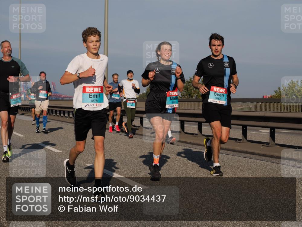 03.10.2025 - Köhlbrandbrückenlauf Fabian Wolf http://msf.ph/oto/9034437 03.10.2025 09:48:40 Position 3 1056, 1878, 3710, 3465, 3462 meine-sportfotos.de