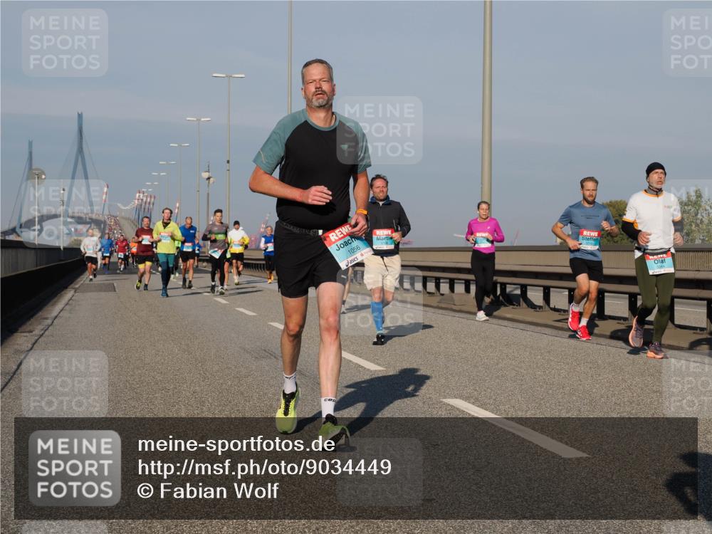 03.10.2025 - Köhlbrandbrückenlauf Fabian Wolf http://msf.ph/oto/9034449 03.10.2025 09:48:41 Position 3 1056 meine-sportfotos.de