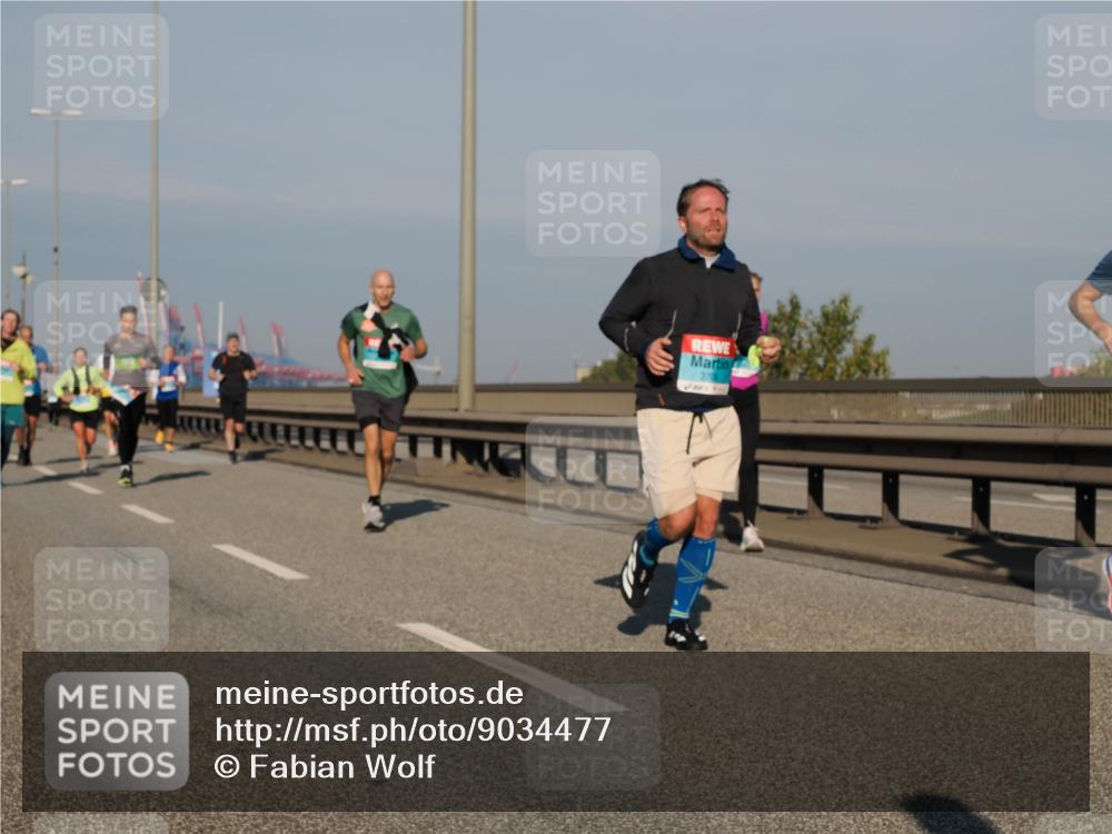 03.10.2025 - Köhlbrandbrückenlauf Fabian Wolf http://msf.ph/oto/9034477 03.10.2025 09:48:43 Position 3 370 meine-sportfotos.de