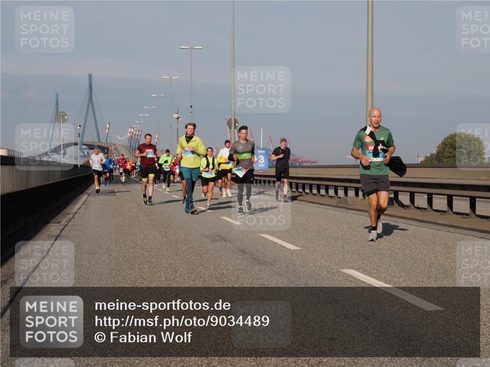 03.10.2025 - Köhlbrandbrückenlauf Fabian Wolf http://msf.ph/oto/9034489 03.10.2025 09:48:44 Position 3 3 meine-sportfotos.de