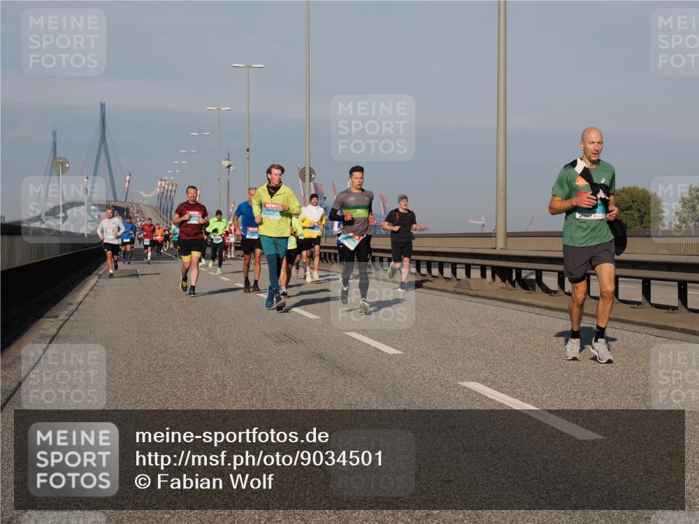 03.10.2025 - Köhlbrandbrückenlauf Fabian Wolf http://msf.ph/oto/9034501 03.10.2025 09:48:45 Position 3  meine-sportfotos.de