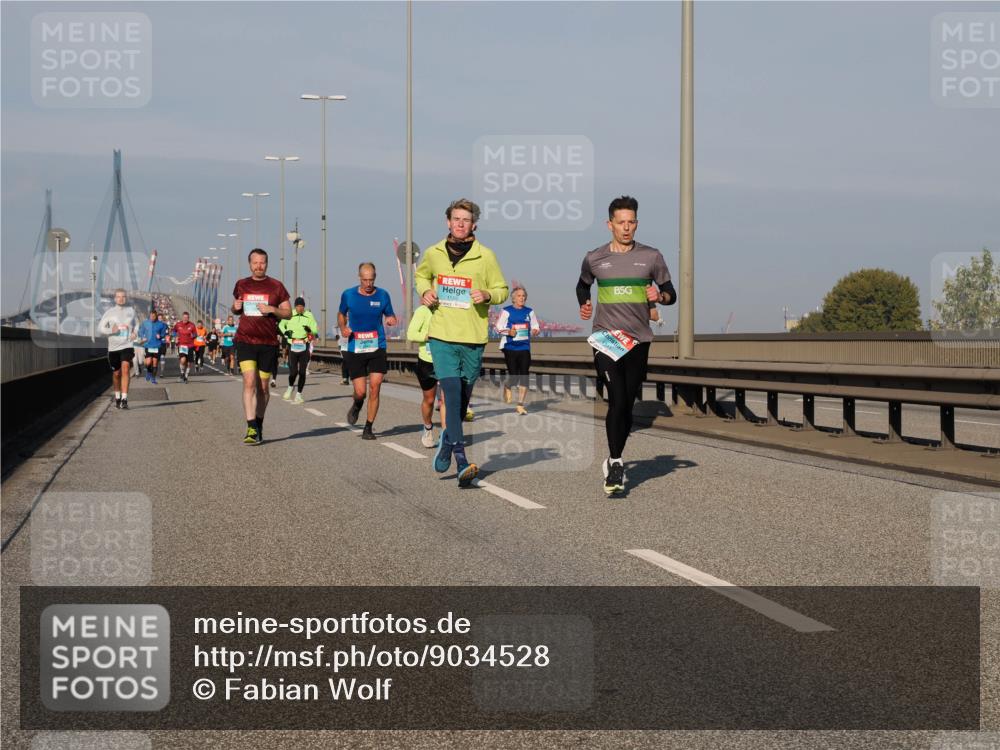 03.10.2025 - Köhlbrandbrückenlauf Fabian Wolf http://msf.ph/oto/9034528 03.10.2025 09:48:47 Position 3  meine-sportfotos.de