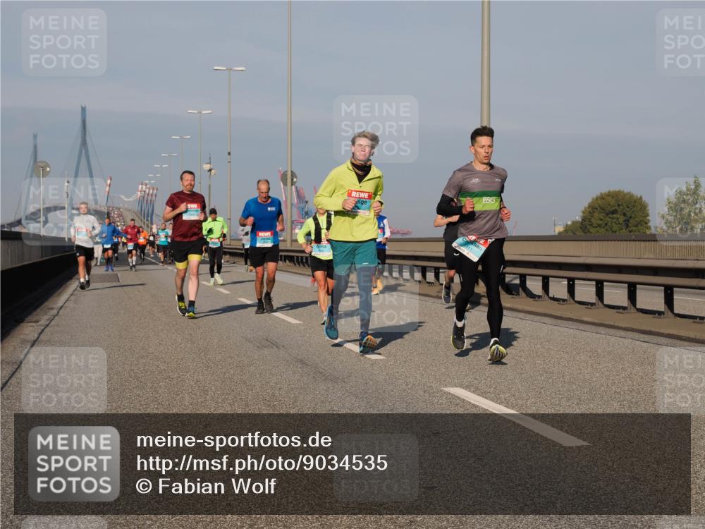 03.10.2025 - Köhlbrandbrückenlauf Fabian Wolf http://msf.ph/oto/9034535 03.10.2025 09:48:47 Position 3  meine-sportfotos.de