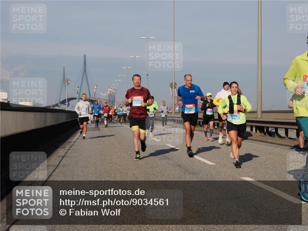 03.10.2025 - Köhlbrandbrückenlauf Fabian Wolf http://msf.ph/oto/9034561 03.10.2025 09:48:49 Position 3 1543, 1836 meine-sportfotos.de