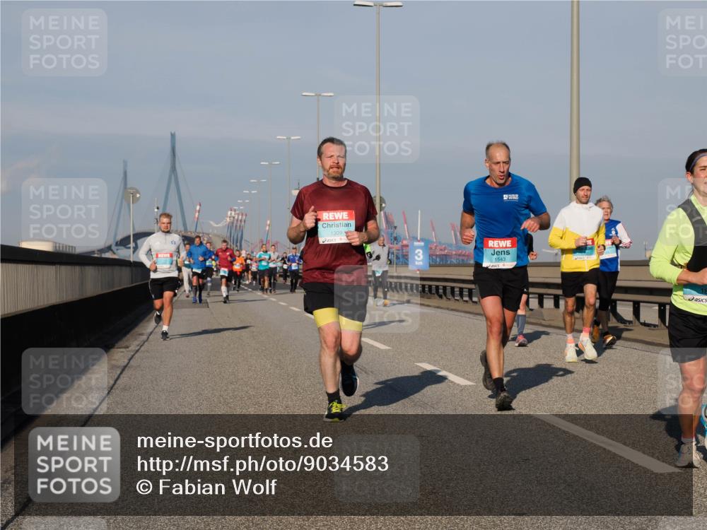 03.10.2025 - Köhlbrandbrückenlauf Fabian Wolf http://msf.ph/oto/9034583 03.10.2025 09:48:50 Position 3 1309, 3, 1543 meine-sportfotos.de