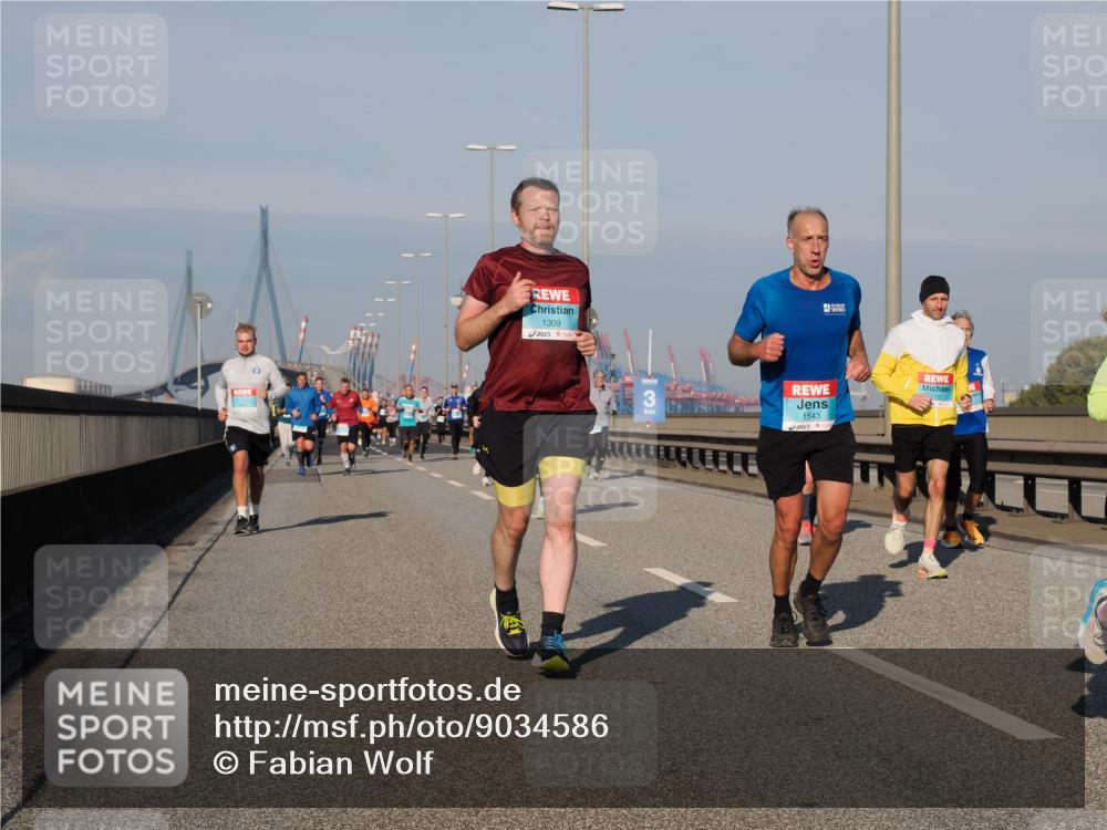 03.10.2025 - Köhlbrandbrückenlauf Fabian Wolf http://msf.ph/oto/9034586 03.10.2025 09:48:51 Position 3 1309, 1543 meine-sportfotos.de