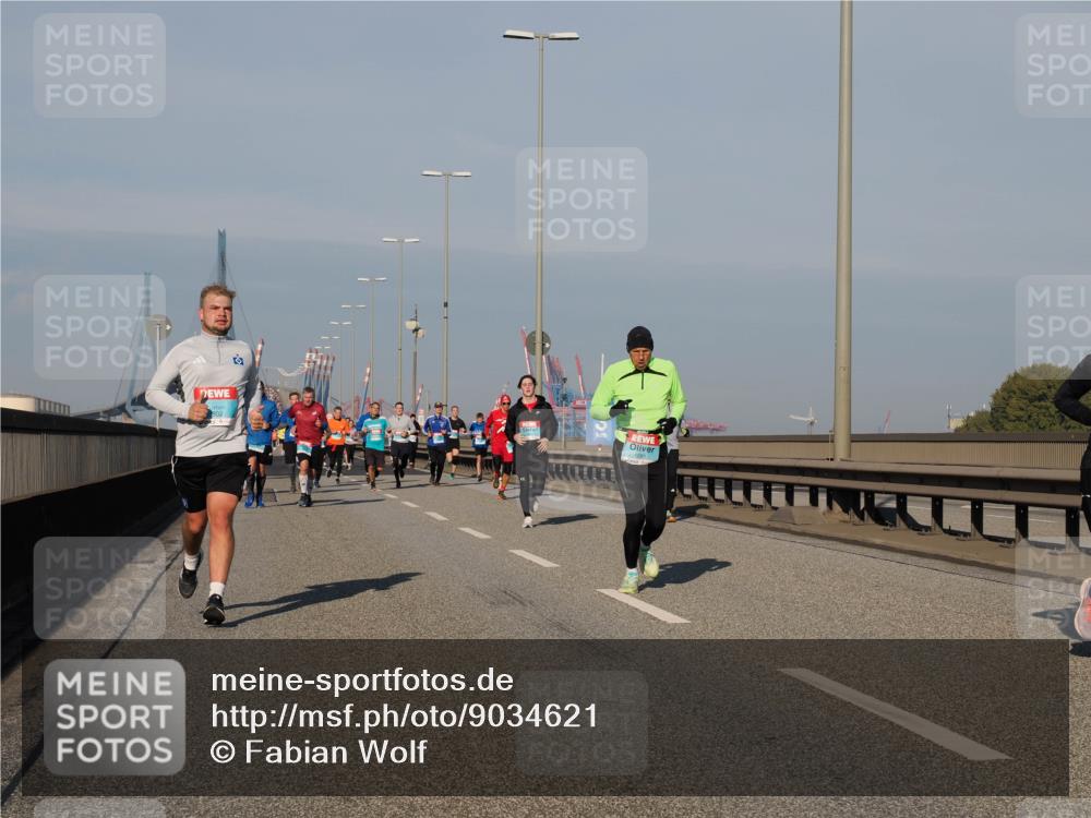 03.10.2025 - Köhlbrandbrückenlauf Fabian Wolf http://msf.ph/oto/9034621 03.10.2025 09:48:53 Position 3  meine-sportfotos.de