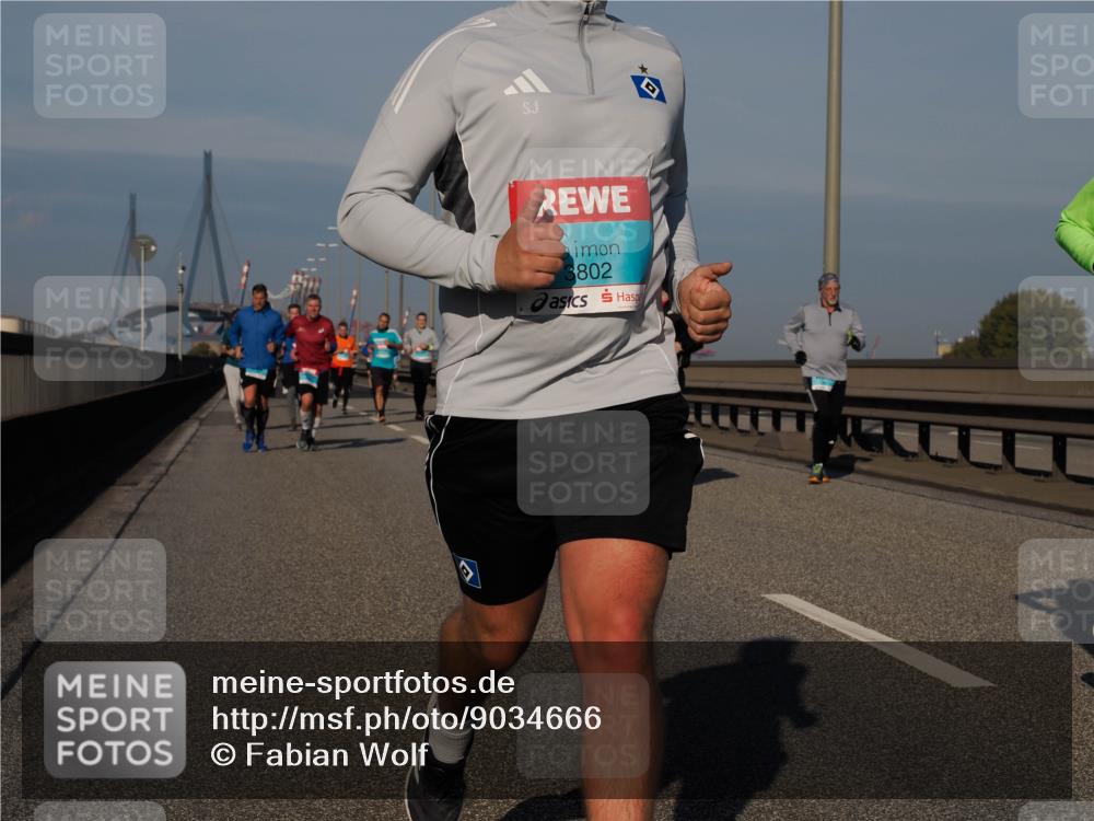 03.10.2025 - Köhlbrandbrückenlauf Fabian Wolf http://msf.ph/oto/9034666 03.10.2025 09:48:56 Position 3 3802 meine-sportfotos.de