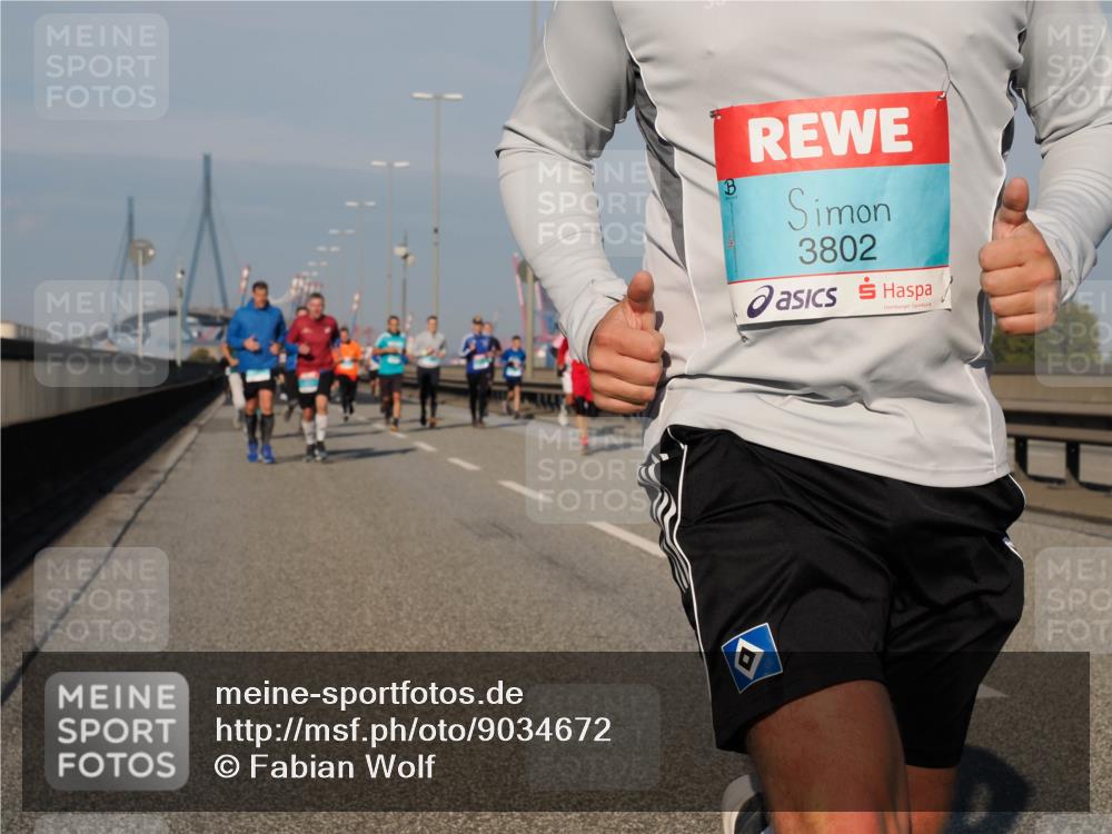 03.10.2025 - Köhlbrandbrückenlauf Fabian Wolf http://msf.ph/oto/9034672 03.10.2025 09:48:56 Position 3 3802 meine-sportfotos.de