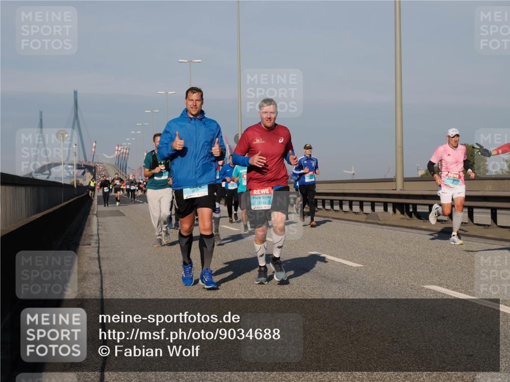 03.10.2025 - Köhlbrandbrückenlauf Fabian Wolf http://msf.ph/oto/9034688 03.10.2025 09:49:01 Position 3 1236, 3117 meine-sportfotos.de