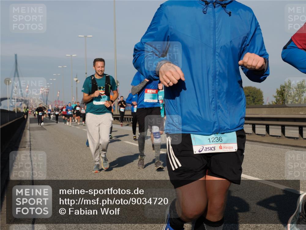 03.10.2025 - Köhlbrandbrückenlauf Fabian Wolf http://msf.ph/oto/9034720 03.10.2025 09:49:03 Position 3 1236 meine-sportfotos.de