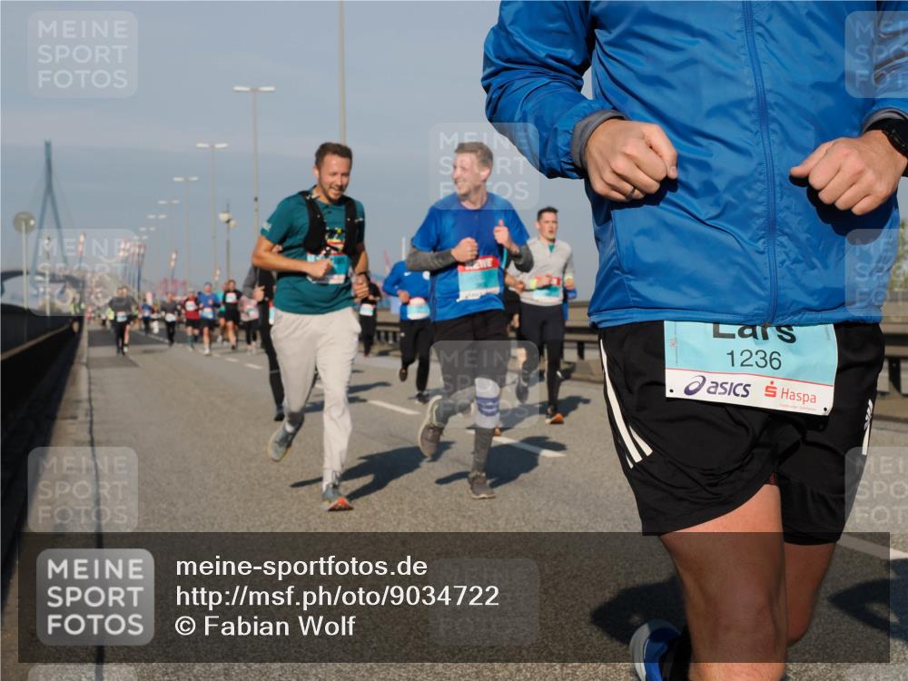 03.10.2025 - Köhlbrandbrückenlauf Fabian Wolf http://msf.ph/oto/9034722 03.10.2025 09:49:04 Position 3 1236 meine-sportfotos.de