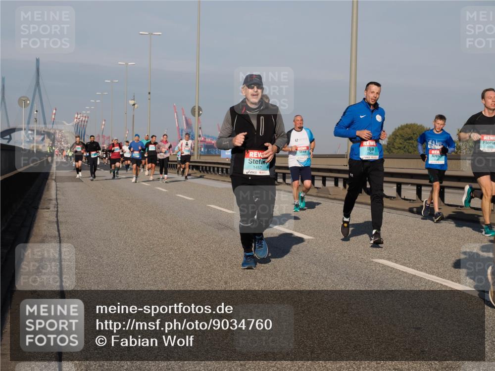 03.10.2025 - Köhlbrandbrückenlauf Fabian Wolf http://msf.ph/oto/9034760 03.10.2025 09:49:06 Position 3 1457, 1045, 2944 meine-sportfotos.de