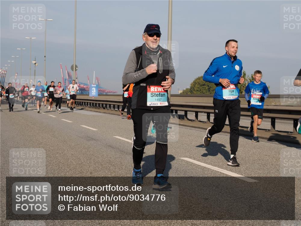 03.10.2025 - Köhlbrandbrückenlauf Fabian Wolf http://msf.ph/oto/9034776 03.10.2025 09:49:07 Position 3 1457, 2944 meine-sportfotos.de