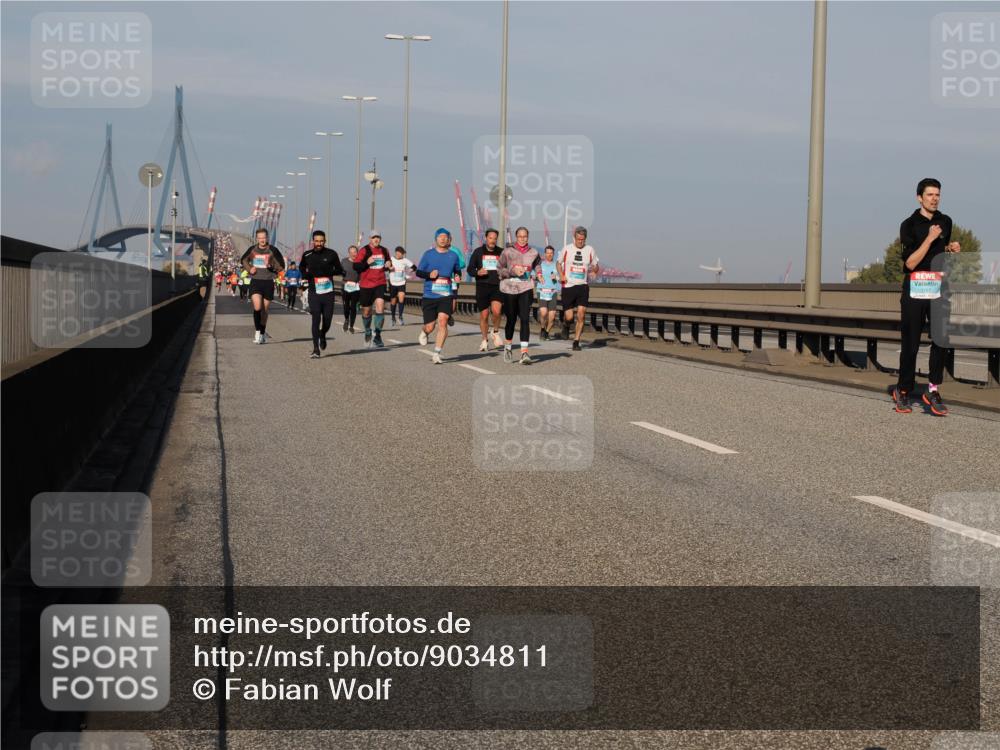 03.10.2025 - Köhlbrandbrückenlauf Fabian Wolf http://msf.ph/oto/9034811 03.10.2025 09:49:10 Position 3  meine-sportfotos.de