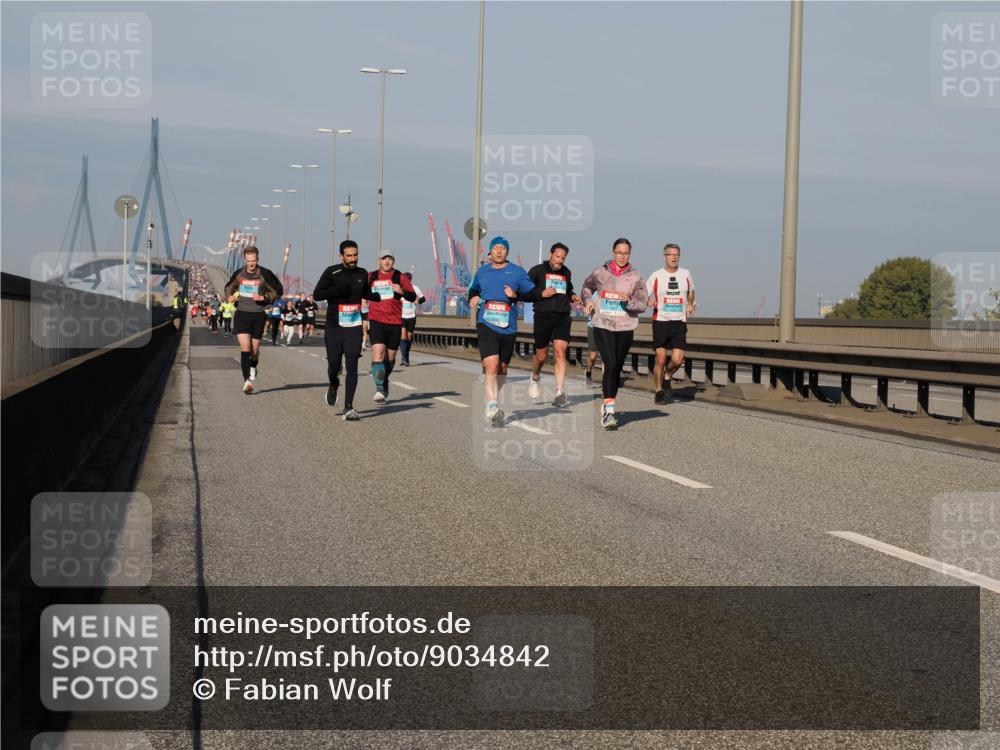 03.10.2025 - Köhlbrandbrückenlauf Fabian Wolf http://msf.ph/oto/9034842 03.10.2025 09:49:12 Position 3  meine-sportfotos.de