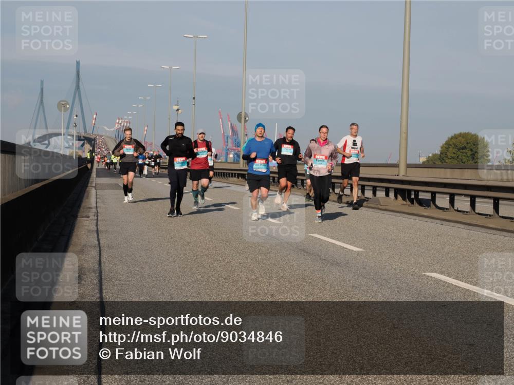 03.10.2025 - Köhlbrandbrückenlauf Fabian Wolf http://msf.ph/oto/9034846 03.10.2025 09:49:13 Position 3  meine-sportfotos.de