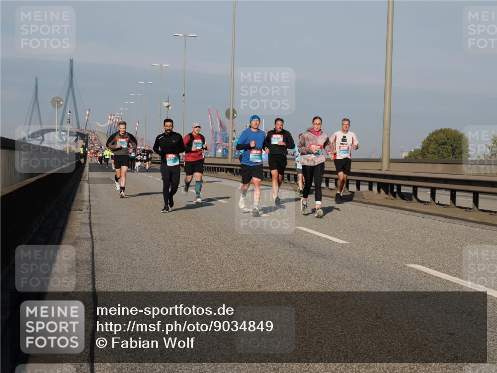 03.10.2025 - Köhlbrandbrückenlauf Fabian Wolf http://msf.ph/oto/9034849 03.10.2025 09:49:13 Position 3  meine-sportfotos.de