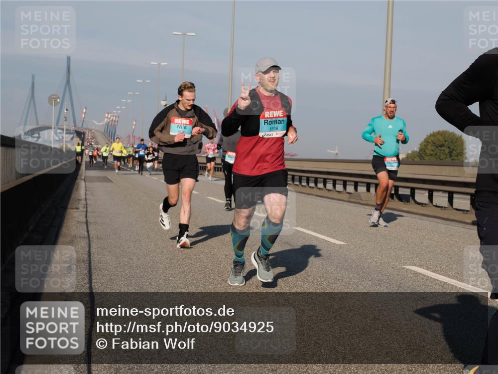 03.10.2025 - Köhlbrandbrückenlauf Fabian Wolf http://msf.ph/oto/9034925 03.10.2025 09:49:17 Position 3 1808 meine-sportfotos.de