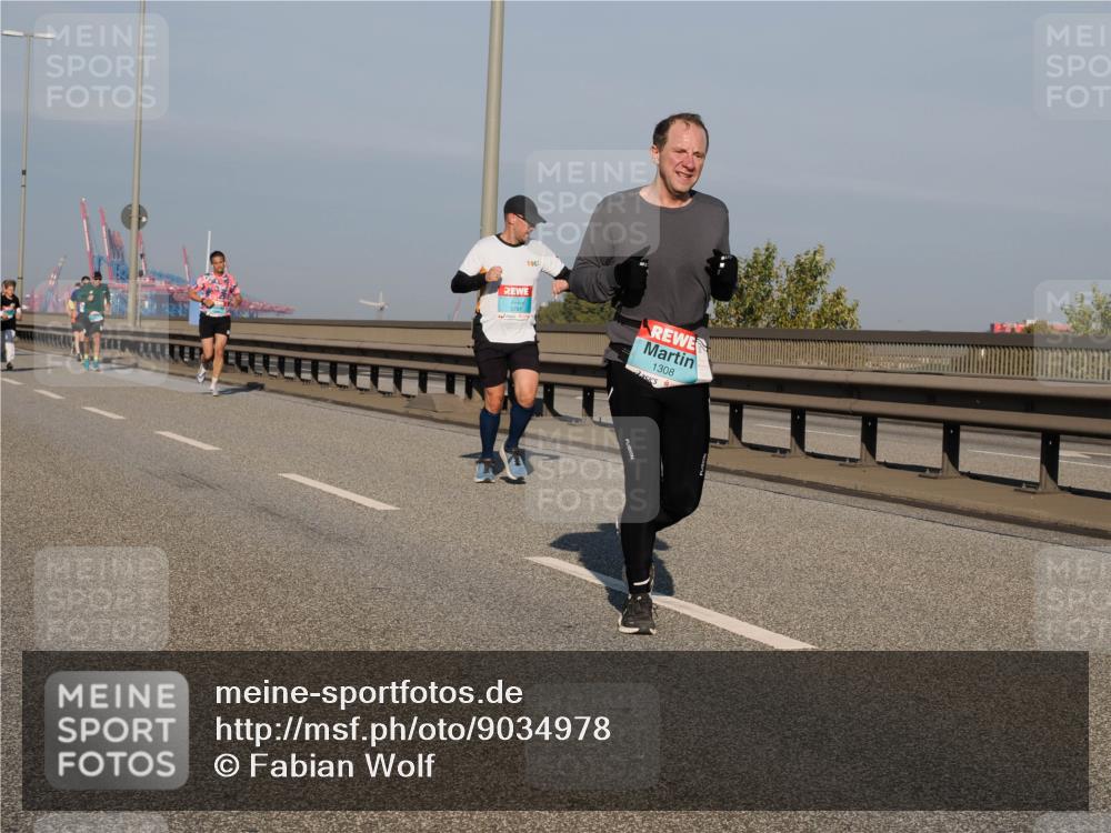 03.10.2025 - Köhlbrandbrückenlauf Fabian Wolf http://msf.ph/oto/9034978 03.10.2025 09:49:21 Position 3 3791, 1308 meine-sportfotos.de