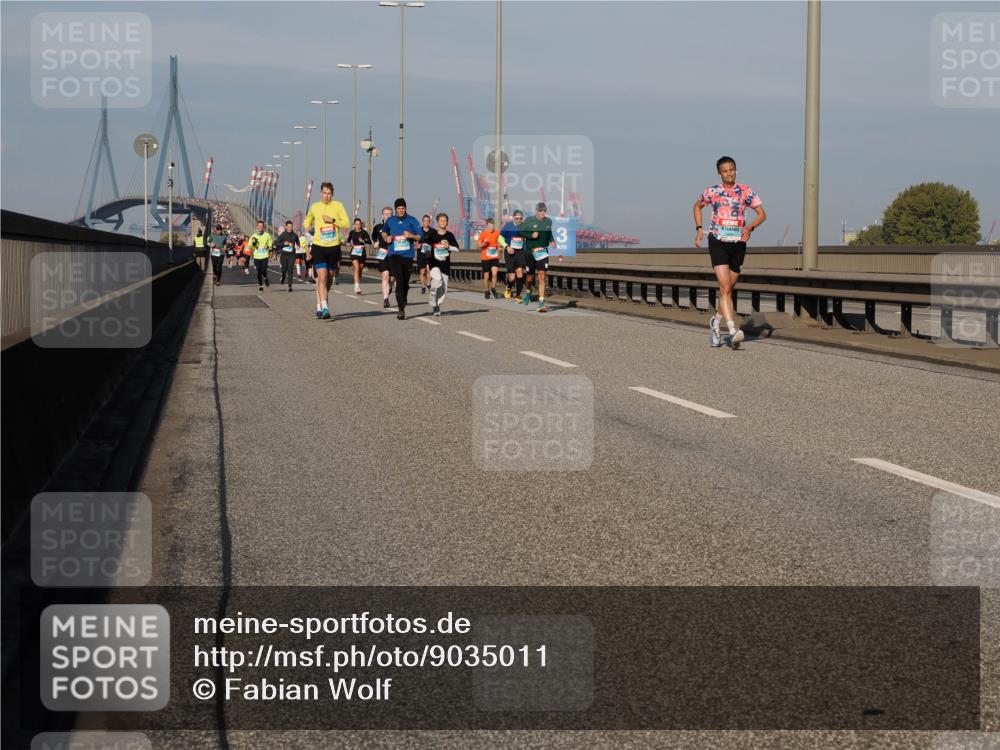 03.10.2025 - Köhlbrandbrückenlauf Fabian Wolf http://msf.ph/oto/9035011 03.10.2025 09:49:25 Position 3  meine-sportfotos.de