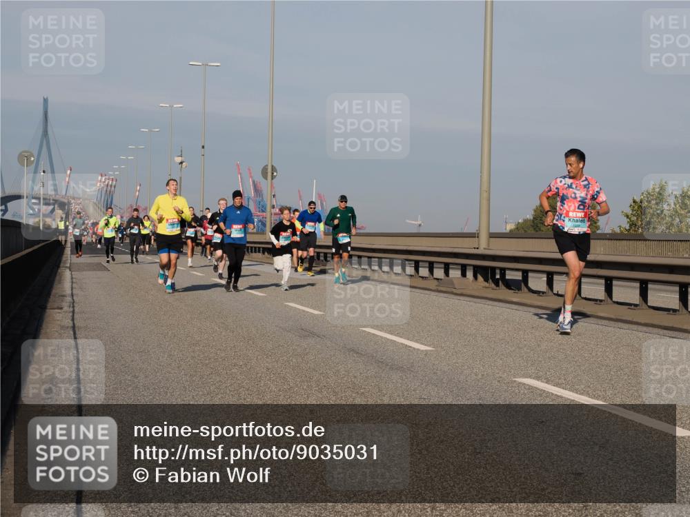 03.10.2025 - Köhlbrandbrückenlauf Fabian Wolf http://msf.ph/oto/9035031 03.10.2025 09:49:27 Position 3 1039 meine-sportfotos.de