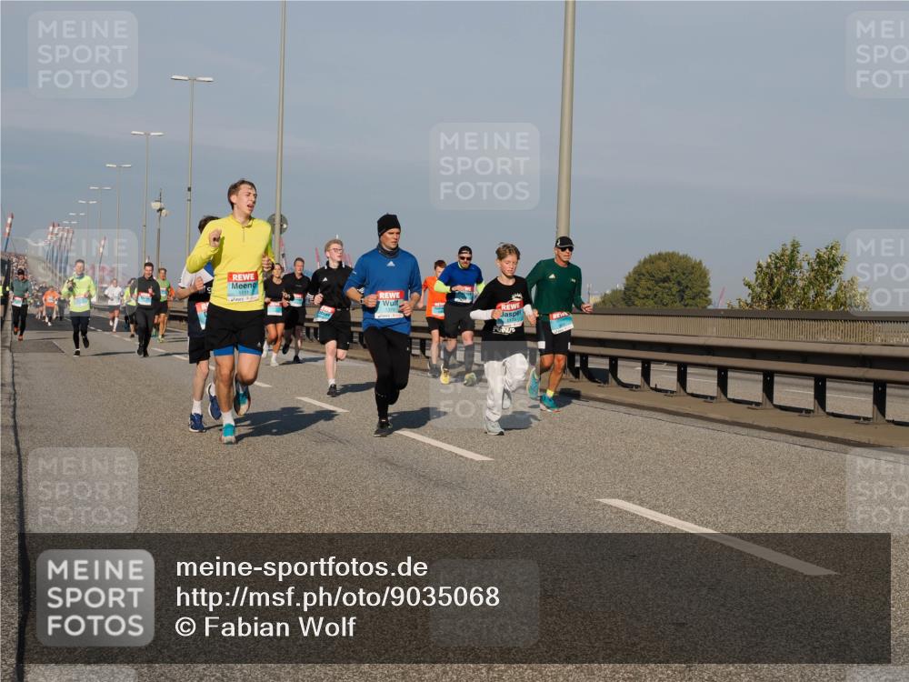 03.10.2025 - Köhlbrandbrückenlauf Fabian Wolf http://msf.ph/oto/9035068 03.10.2025 09:49:30 Position 3 1111 meine-sportfotos.de