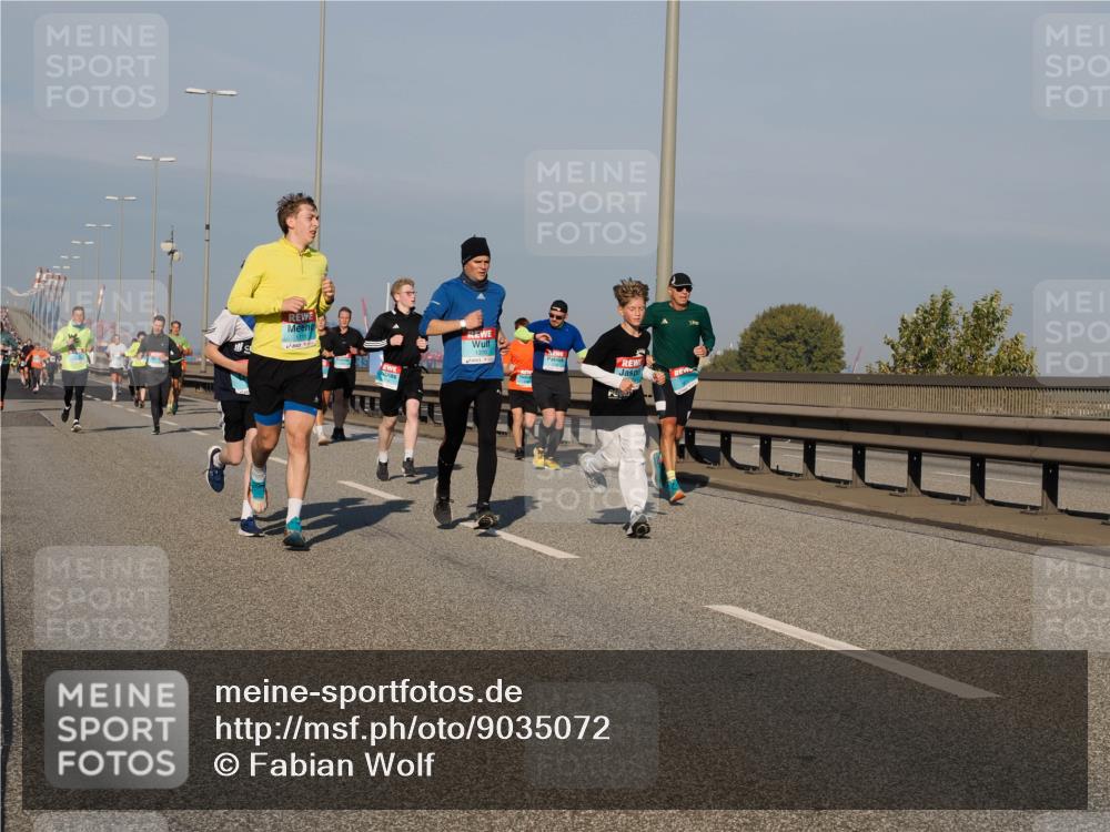 03.10.2025 - Köhlbrandbrückenlauf Fabian Wolf http://msf.ph/oto/9035072 03.10.2025 09:49:30 Position 3 1111 meine-sportfotos.de