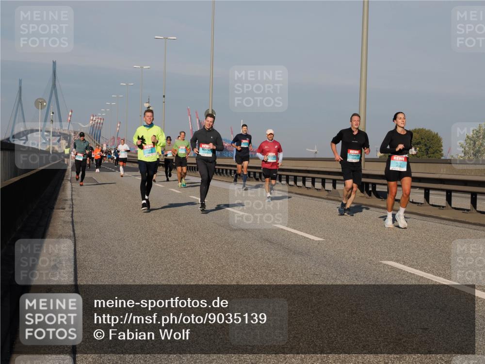 03.10.2025 - Köhlbrandbrückenlauf Fabian Wolf http://msf.ph/oto/9035139 03.10.2025 09:49:35 Position 3 1239 meine-sportfotos.de