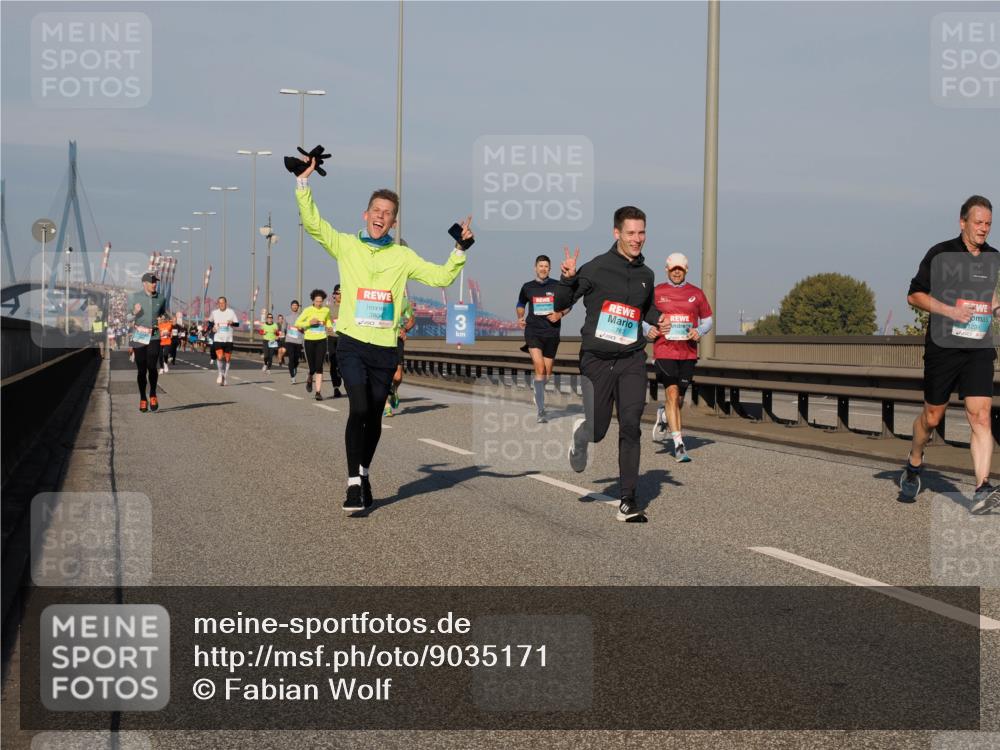 03.10.2025 - Köhlbrandbrückenlauf Fabian Wolf http://msf.ph/oto/9035171 03.10.2025 09:49:37 Position 3 3804, 2767, 1239 meine-sportfotos.de