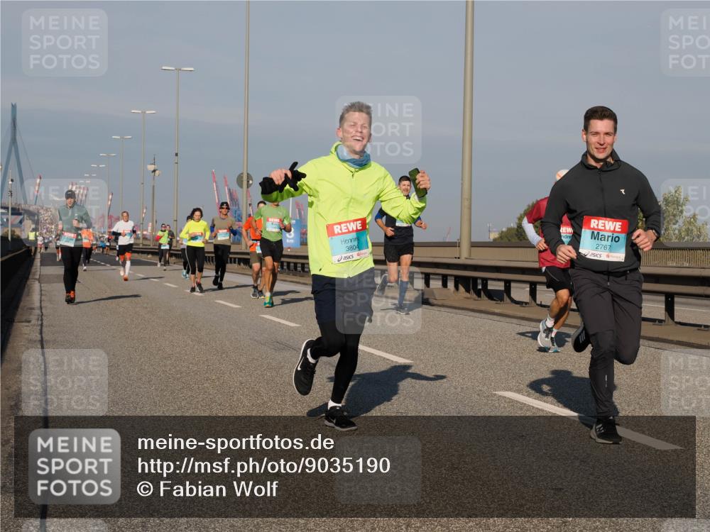 03.10.2025 - Köhlbrandbrückenlauf Fabian Wolf http://msf.ph/oto/9035190 03.10.2025 09:49:38 Position 3 3804, 2767 meine-sportfotos.de