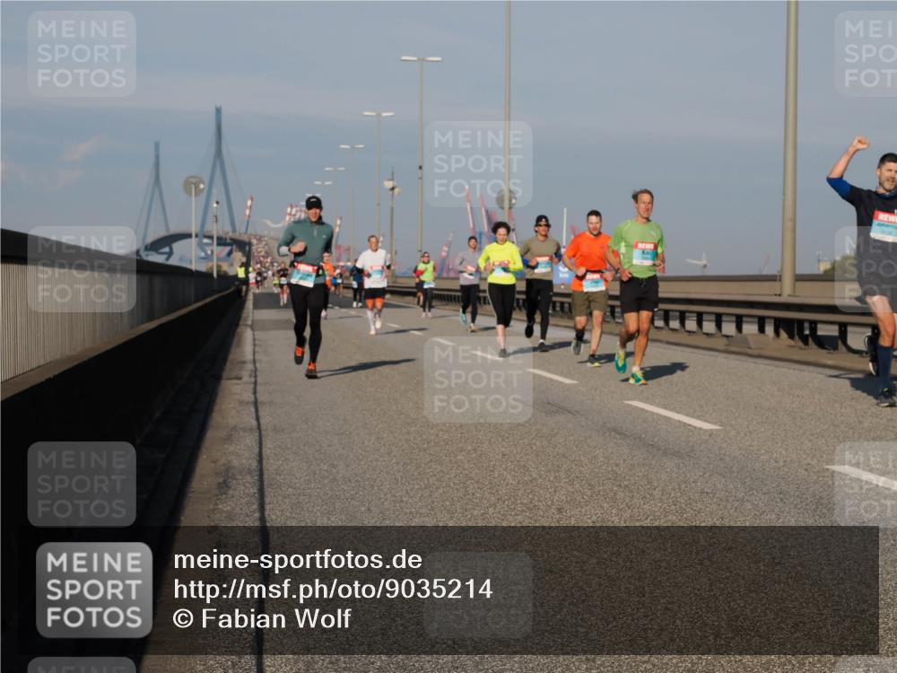 03.10.2025 - Köhlbrandbrückenlauf Fabian Wolf http://msf.ph/oto/9035214 03.10.2025 09:49:40 Position 3  meine-sportfotos.de