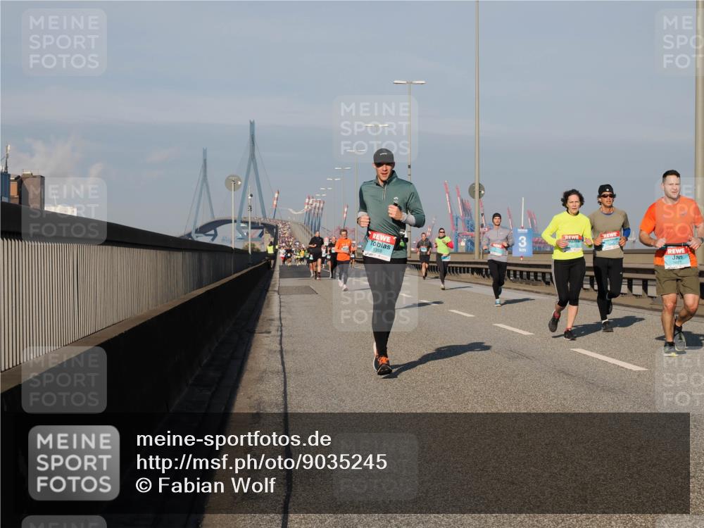 03.10.2025 - Köhlbrandbrückenlauf Fabian Wolf http://msf.ph/oto/9035245 03.10.2025 09:49:43 Position 3 1359 meine-sportfotos.de