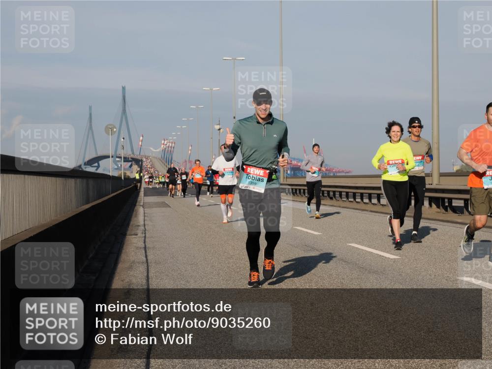 03.10.2025 - Köhlbrandbrückenlauf Fabian Wolf http://msf.ph/oto/9035260 03.10.2025 09:49:44 Position 3 1359 meine-sportfotos.de
