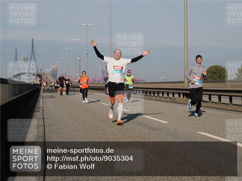03.10.2025 - Köhlbrandbrückenlauf Fabian Wolf http://msf.ph/oto/9035304 03.10.2025 09:49:47 Position 3 10, 2672 meine-sportfotos.de