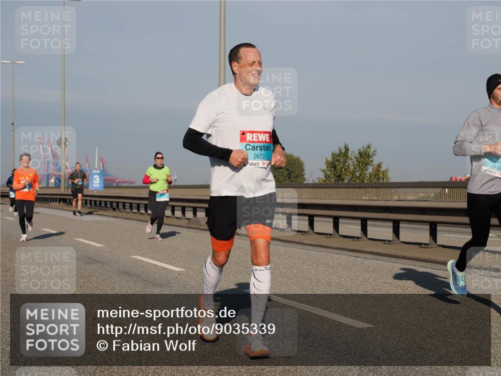 03.10.2025 - Köhlbrandbrückenlauf Fabian Wolf http://msf.ph/oto/9035339 03.10.2025 09:49:49 Position 3 3, 2672, 382 meine-sportfotos.de