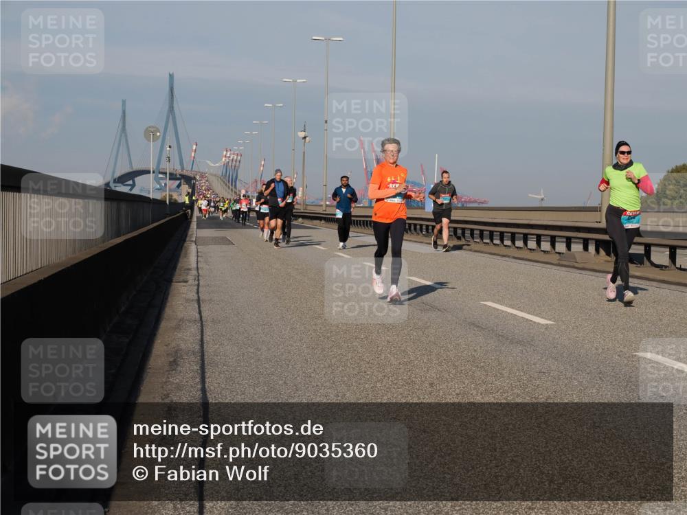 03.10.2025 - Köhlbrandbrückenlauf Fabian Wolf http://msf.ph/oto/9035360 03.10.2025 09:49:51 Position 3  meine-sportfotos.de
