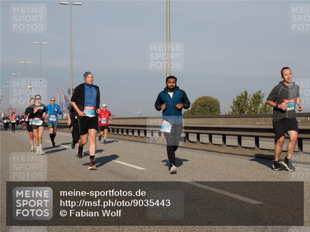 03.10.2025 - Köhlbrandbrückenlauf Fabian Wolf http://msf.ph/oto/9035443 03.10.2025 09:49:58 Position 3 3716, 3741 meine-sportfotos.de