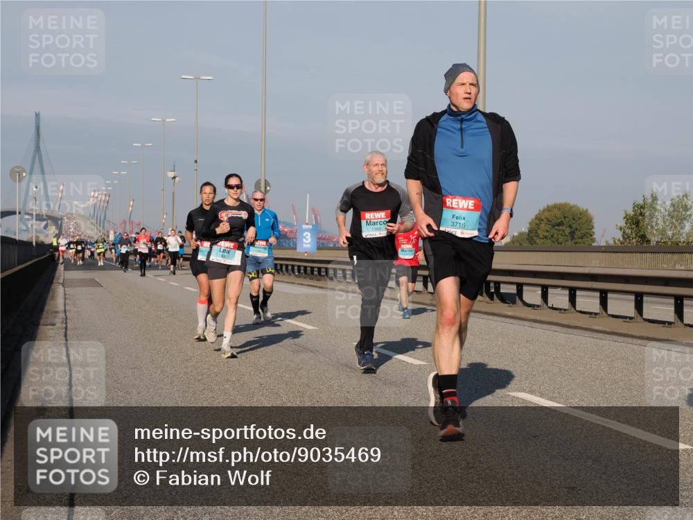 03.10.2025 - Köhlbrandbrückenlauf Fabian Wolf http://msf.ph/oto/9035469 03.10.2025 09:50:00 Position 3 1406, 1385, 3716 meine-sportfotos.de