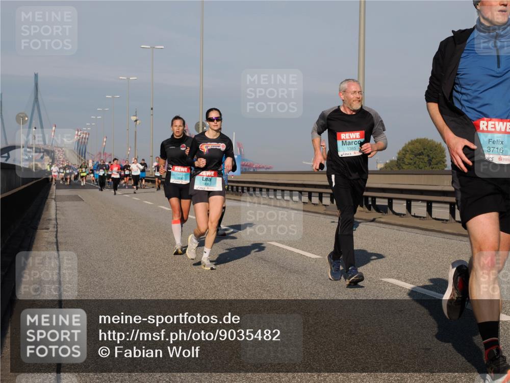 03.10.2025 - Köhlbrandbrückenlauf Fabian Wolf http://msf.ph/oto/9035482 03.10.2025 09:50:01 Position 3 3842, 1406, 1385, 3716 meine-sportfotos.de
