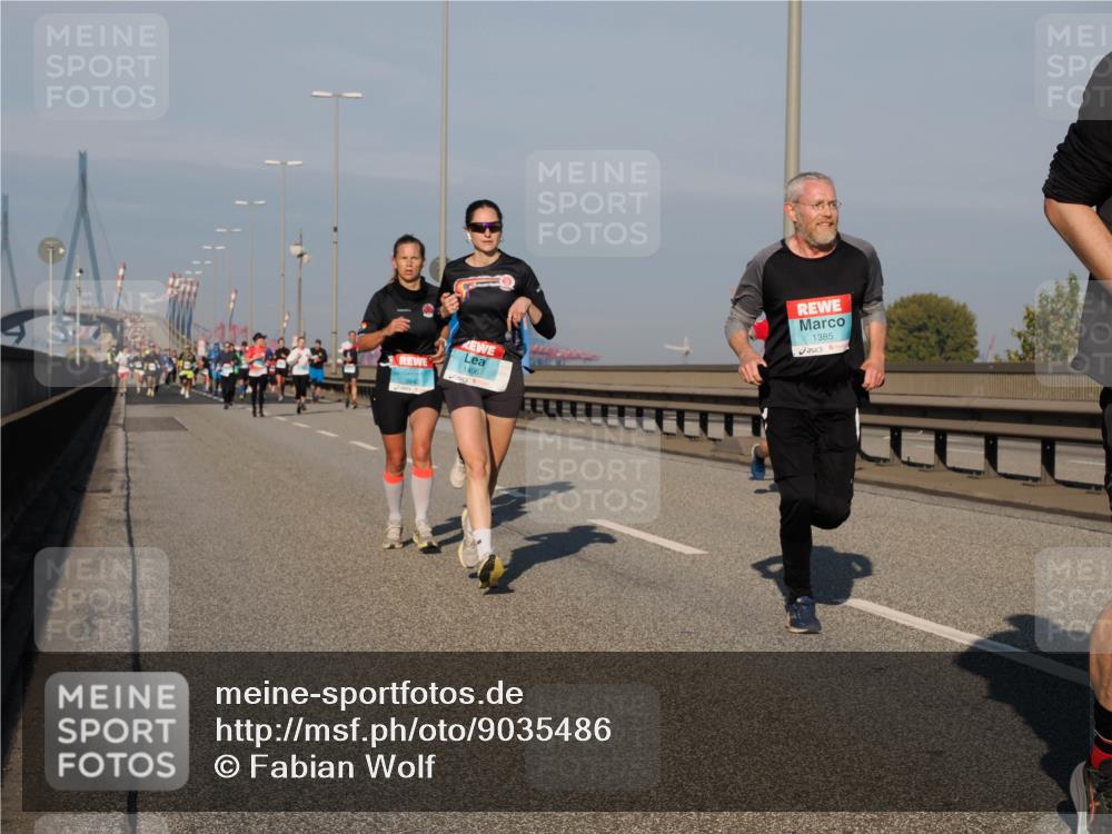 03.10.2025 - Köhlbrandbrückenlauf Fabian Wolf http://msf.ph/oto/9035486 03.10.2025 09:50:01 Position 3 3842, 1406, 1385 meine-sportfotos.de