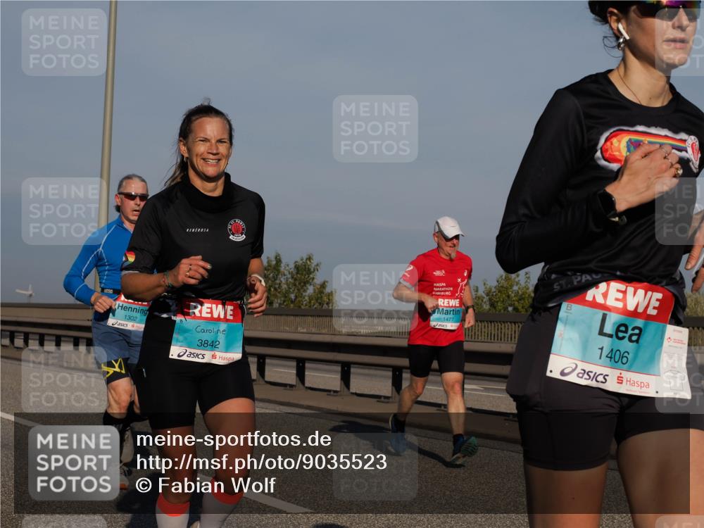 03.10.2025 - Köhlbrandbrückenlauf Fabian Wolf http://msf.ph/oto/9035523 03.10.2025 09:50:03 Position 3 1302, 3842, 1477, 1406 meine-sportfotos.de