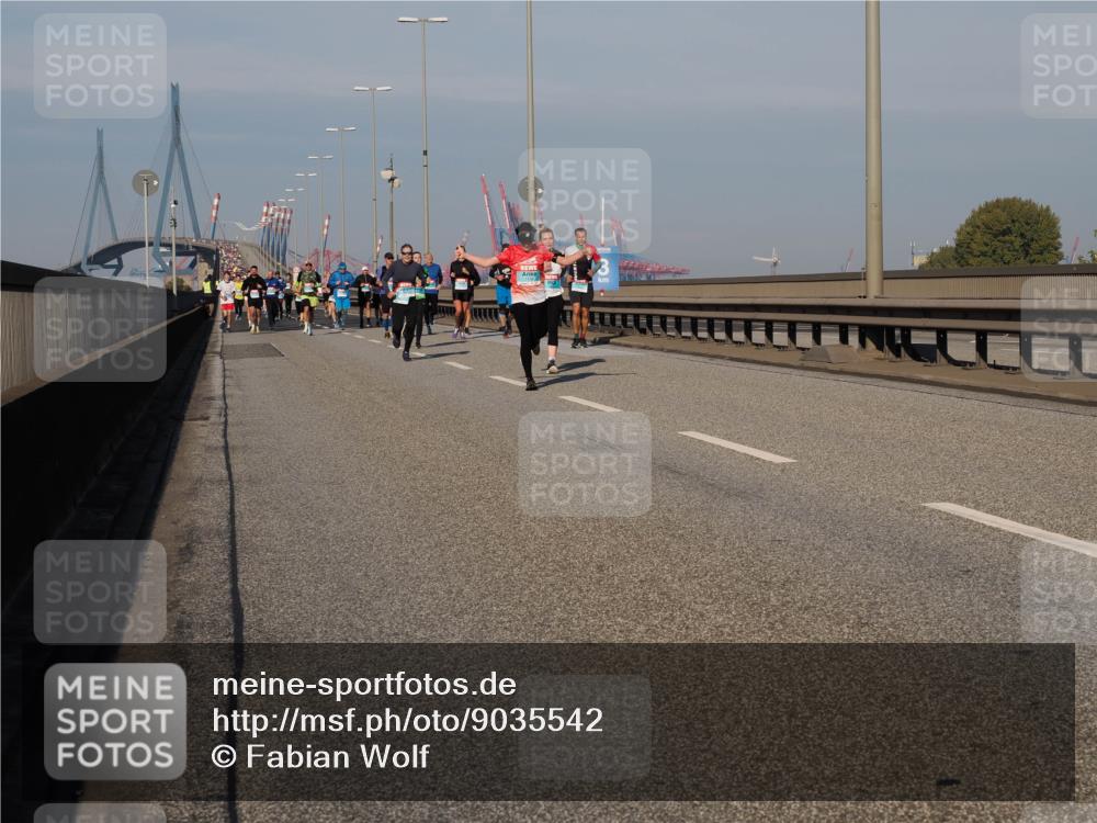 03.10.2025 - Köhlbrandbrückenlauf Fabian Wolf http://msf.ph/oto/9035542 03.10.2025 09:50:09 Position 3  meine-sportfotos.de