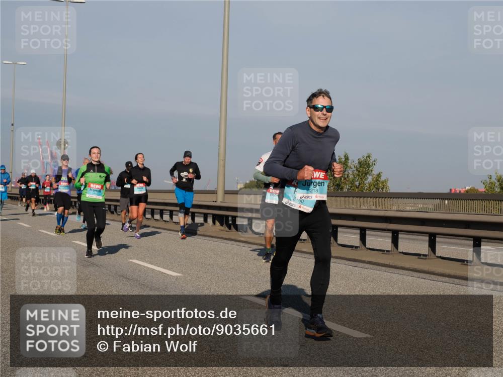 03.10.2025 - Köhlbrandbrückenlauf Fabian Wolf http://msf.ph/oto/9035661 03.10.2025 09:50:16 Position 3 2714, 3160, 1218 meine-sportfotos.de