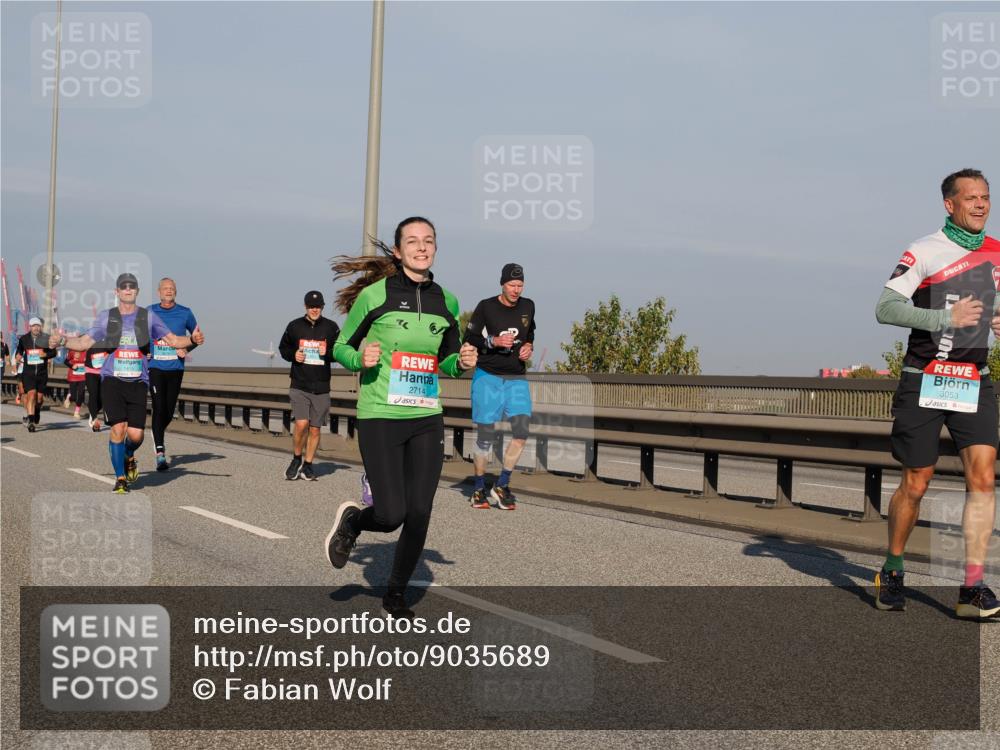 03.10.2025 - Köhlbrandbrückenlauf Fabian Wolf http://msf.ph/oto/9035689 03.10.2025 09:50:19 Position 3 1415, 2714, 3053 meine-sportfotos.de
