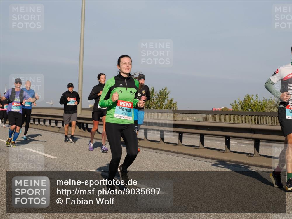 03.10.2025 - Köhlbrandbrückenlauf Fabian Wolf http://msf.ph/oto/9035697 03.10.2025 09:50:19 Position 3 2714 meine-sportfotos.de